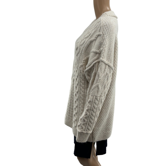 Free People ‘Leslie’ cable knit oversized sweater. - Picture 7 of 12